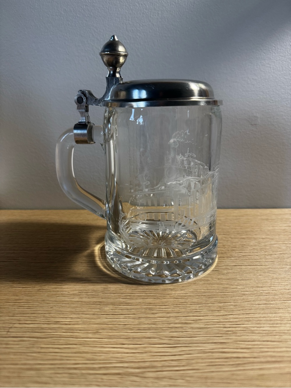 Clear Glass Beer Stein with Pewter Lid - Classic Serving Mug